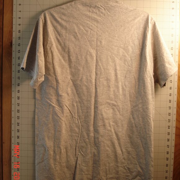 Fruit of LoomTee Shirt Vintage Americana Women's Size M Gray with American Flags - Picture 3 of 4